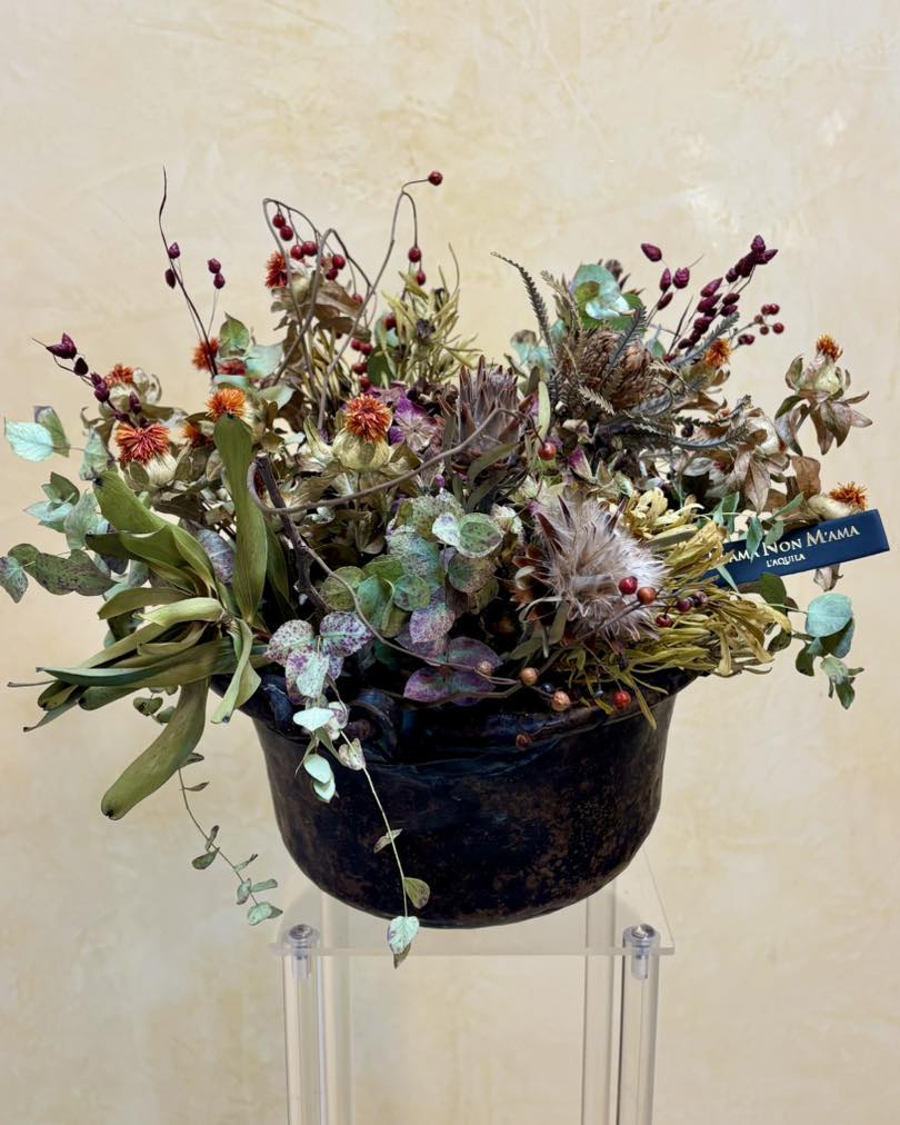 La cottora aquilana con i fiori di M'Ama Non M'Ama