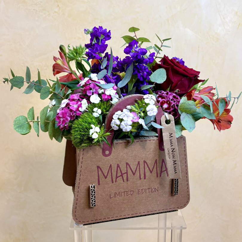 Le Flower Bag di M'Ama Non M'Ama a L'Aquila
